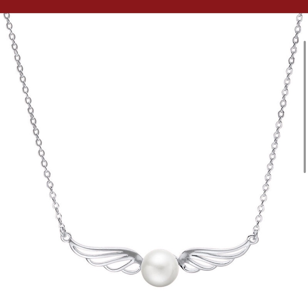 sterling silver and pearl necklace from " imperial pearl syndicate" Gorgeous